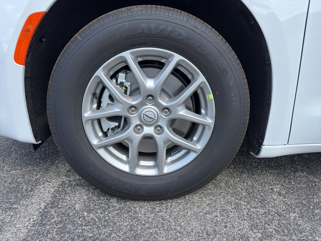 2026 Chrysler Voyager VOYAGER LX