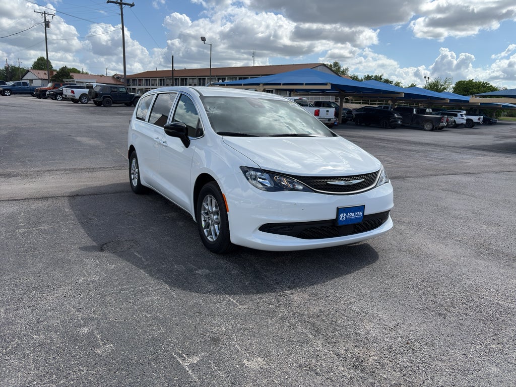 2026 Chrysler Voyager VOYAGER LX