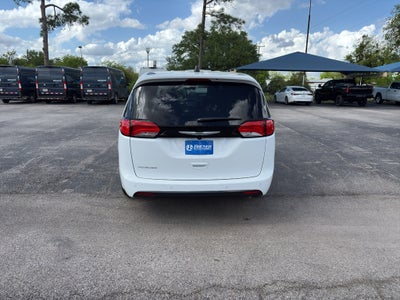 2026 Chrysler Voyager VOYAGER LX