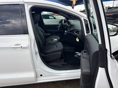 2027 Chrysler Pacifica PACIFICA LX