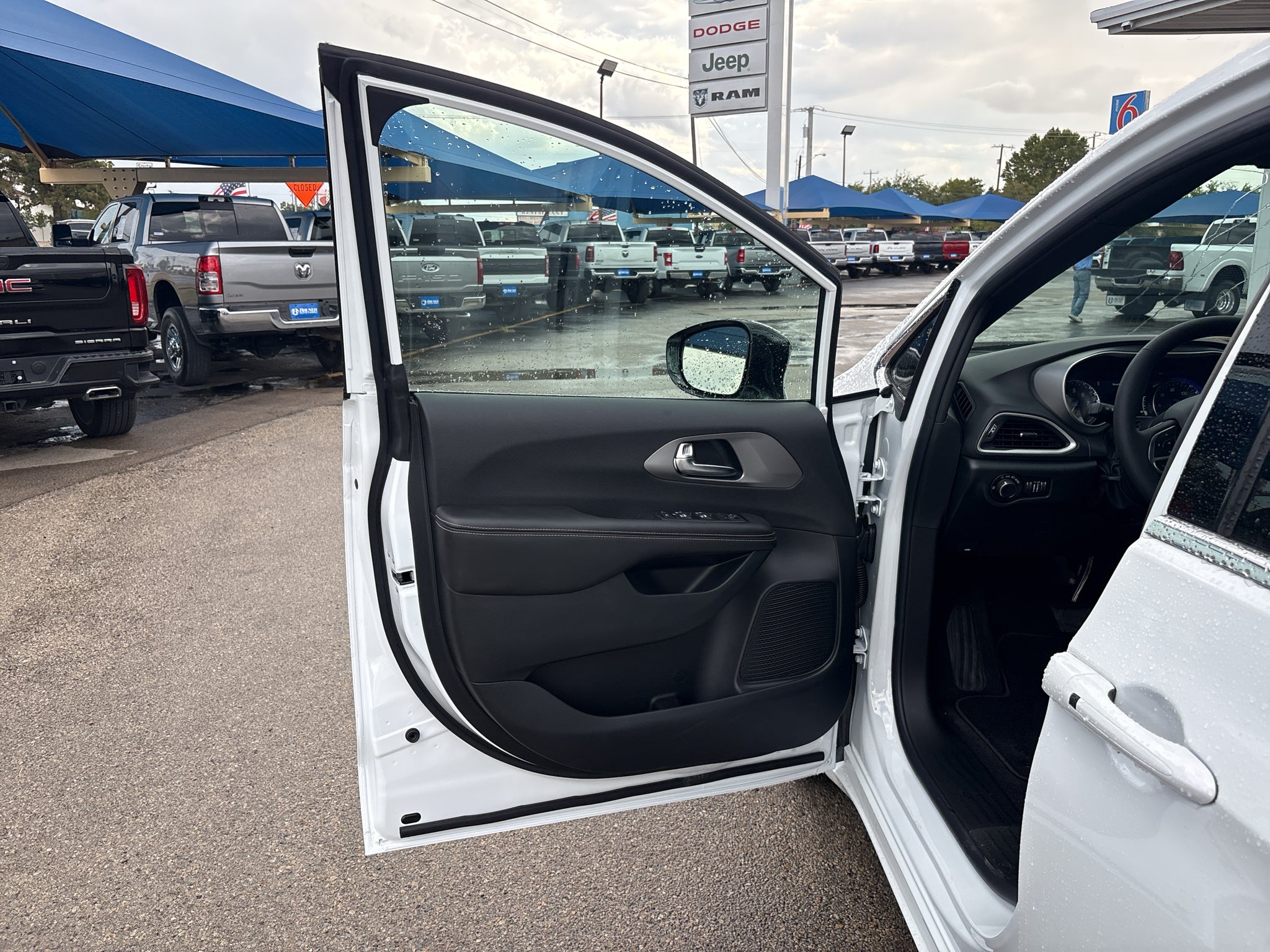 2027 Chrysler Pacifica PACIFICA LX