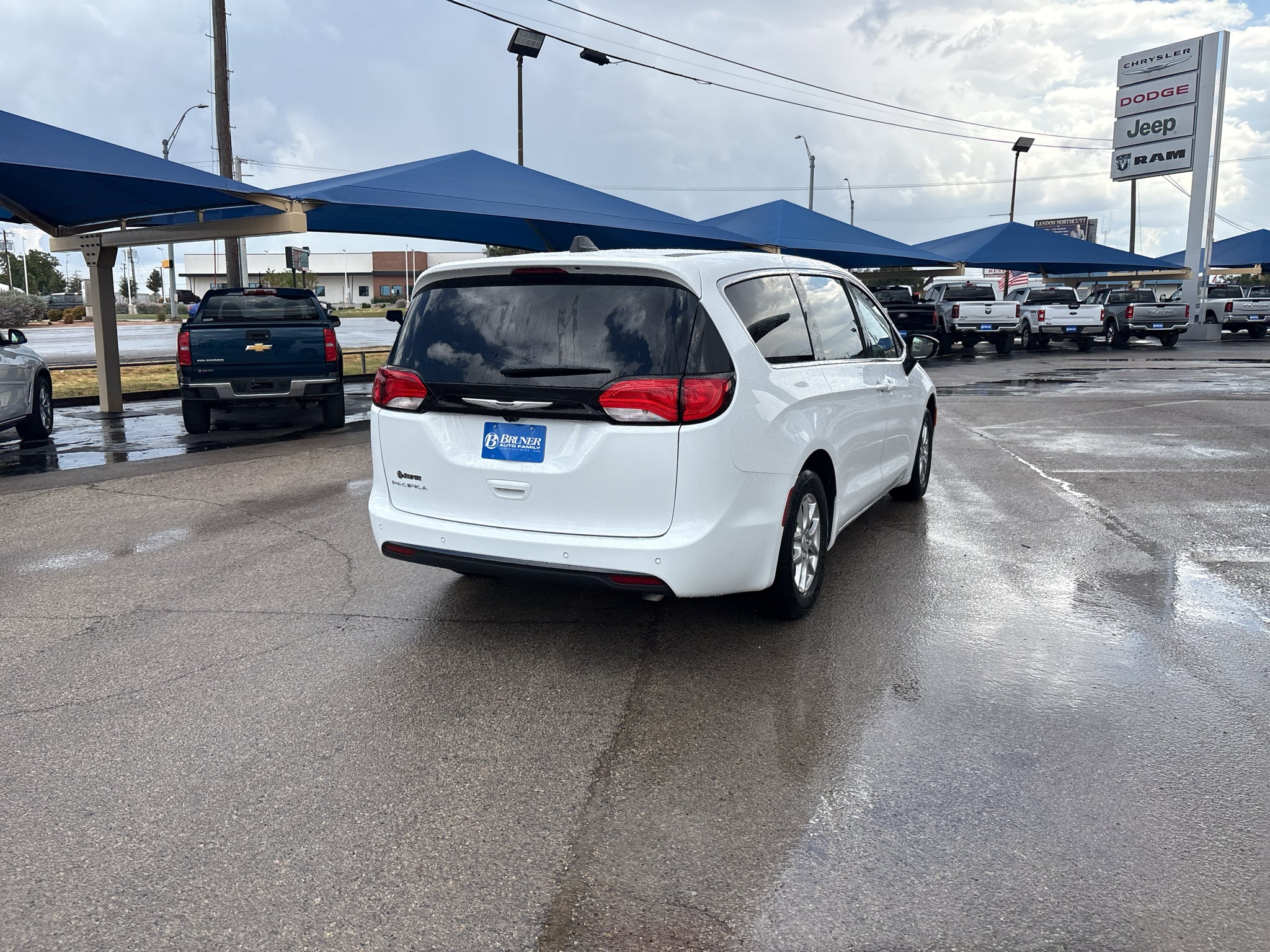 2027 Chrysler Pacifica PACIFICA LX
