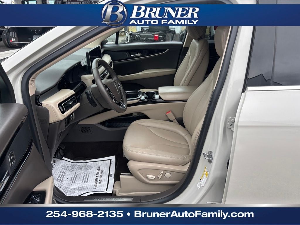 2023 Lincoln Nautilus Standard