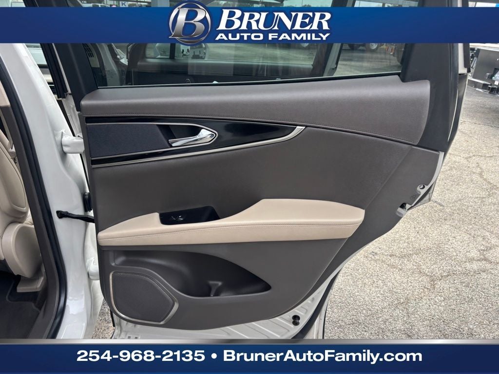 2023 Lincoln Nautilus Standard