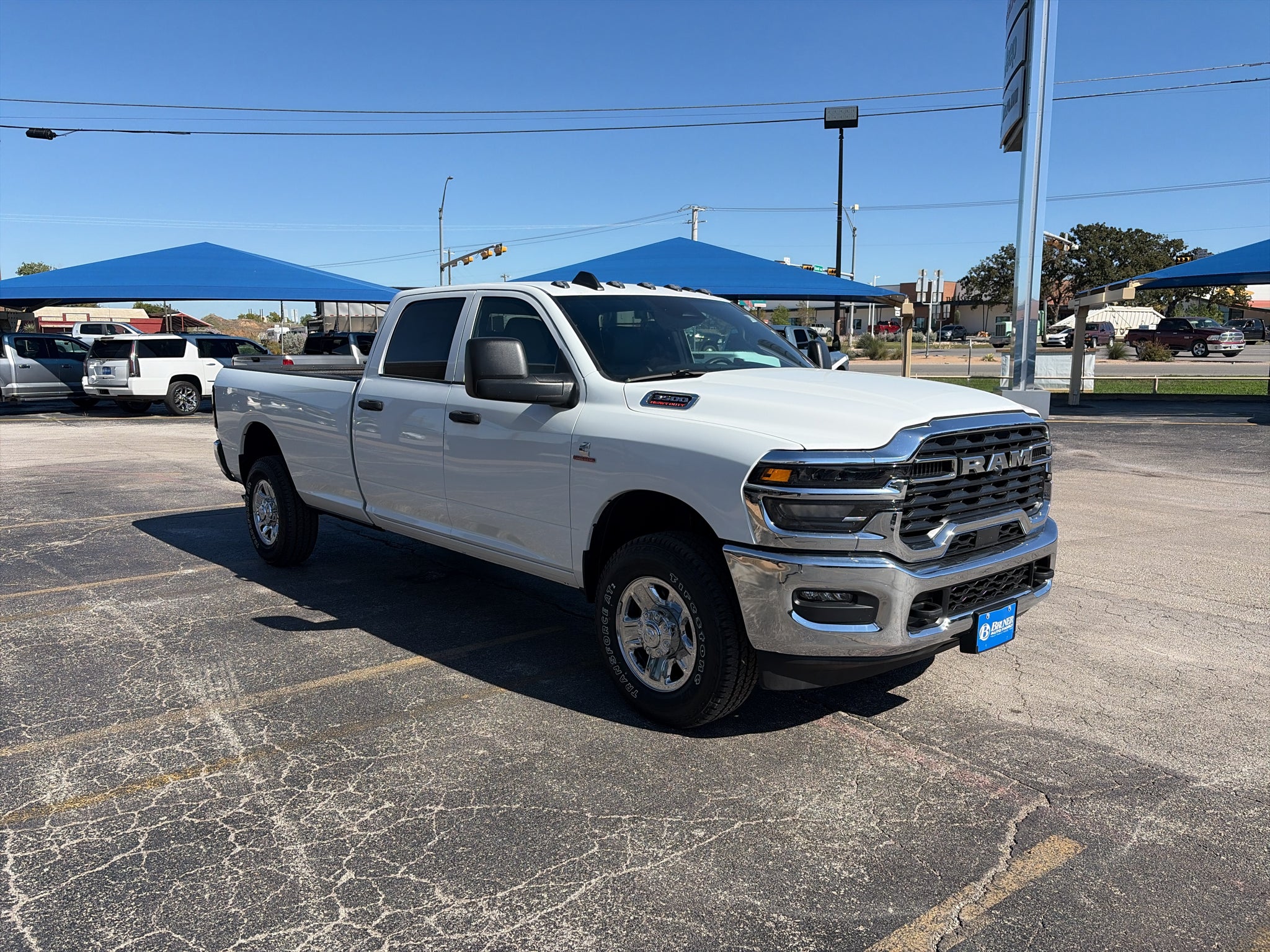 2027 RAM Ram 3500 RAM 3500 TRADESMAN CREW CAB 4X4 8' BOX