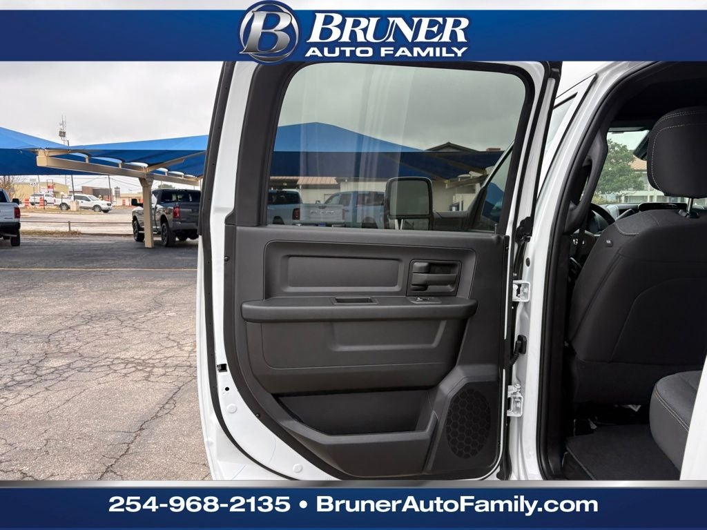 2026 RAM Ram 3500 RAM 3500 TRADESMAN CREW CAB 4X4 8' BOX