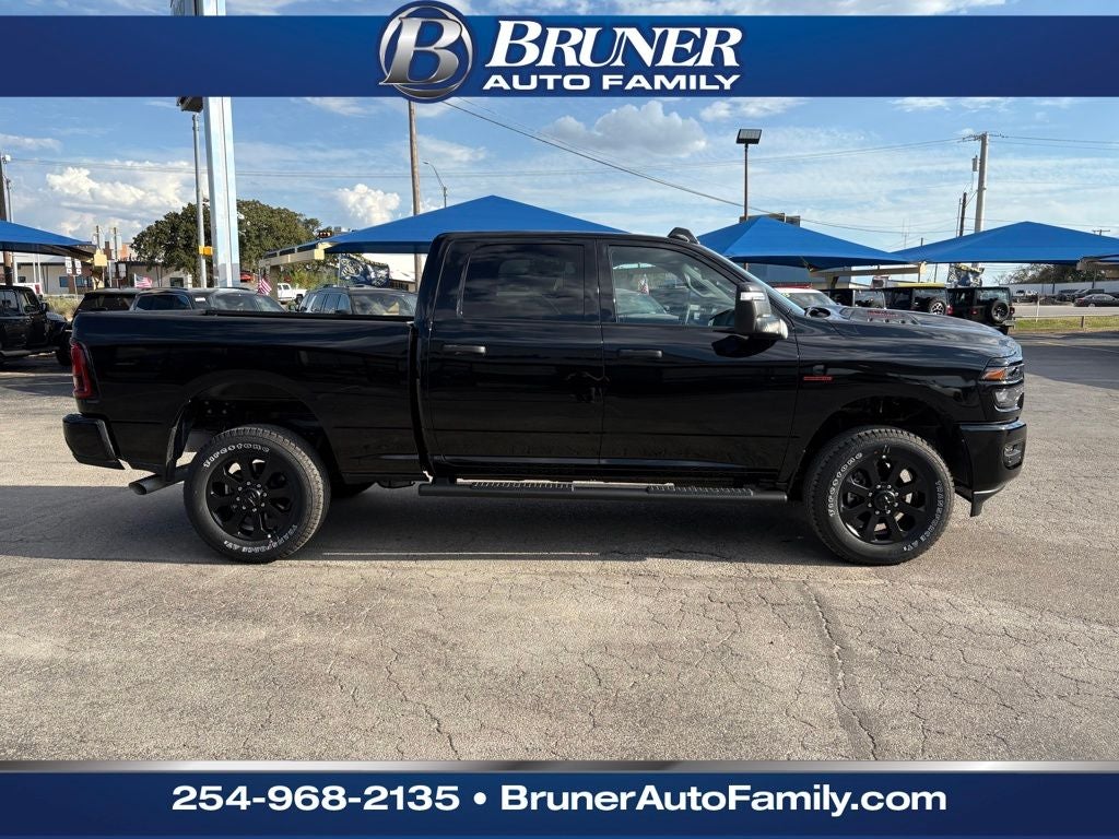 2026 RAM Ram 2500 RAM 2500 BLACK EXPRESS CREW CAB 4X4 6'4' BOX