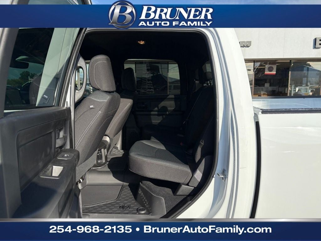 2026 RAM Ram 2500 RAM 2500 BLACK EXPRESS CREW CAB 4X4 6'4' BOX