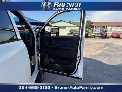 2026 RAM Ram 2500 RAM 2500 BLACK EXPRESS CREW CAB 4X4 6'4' BOX