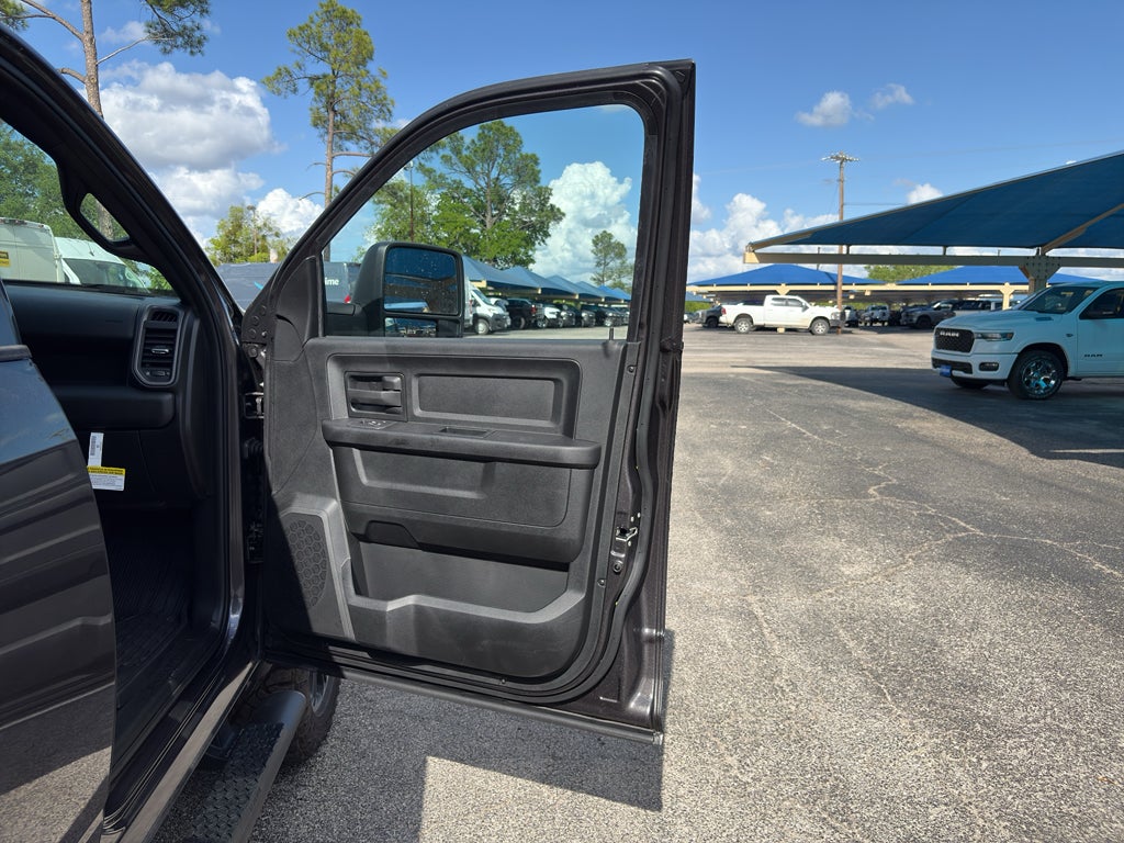 2026 RAM Ram 2500 RAM 2500 WARLOCK CREW CAB 4X4 6'4' BOX