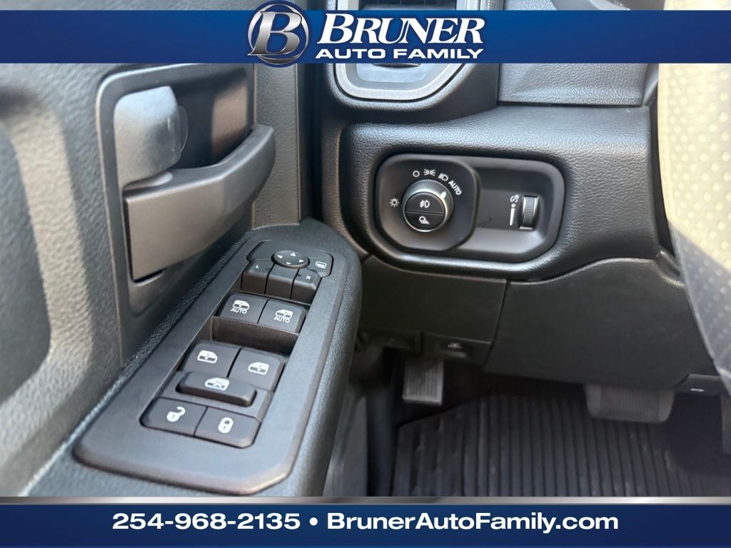 2026 RAM Ram 2500 RAM 2500 TRADESMAN CREW CAB 4X4 6'4' BOX