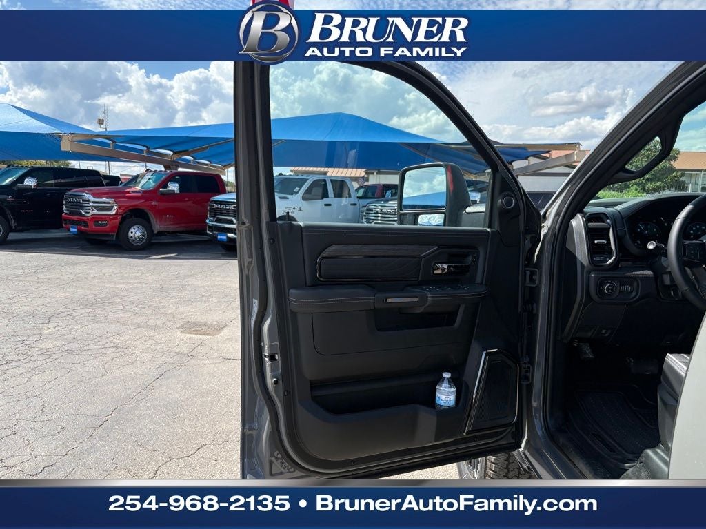 2026 RAM Ram 2500 RAM 2500 LIMITED CREW CAB 4X4 6'4' BOX