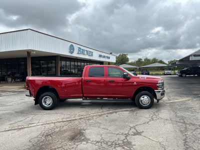 2027 RAM Ram 3500 RAM 3500 TRADESMAN CREW CAB 4X4 8' BOX