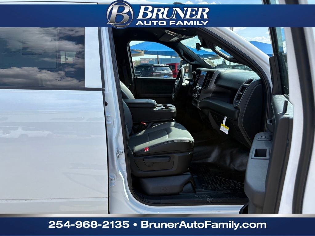 2026 RAM Ram 3500 RAM 3500 TRADESMAN CREW CAB 4X4 8' BOX