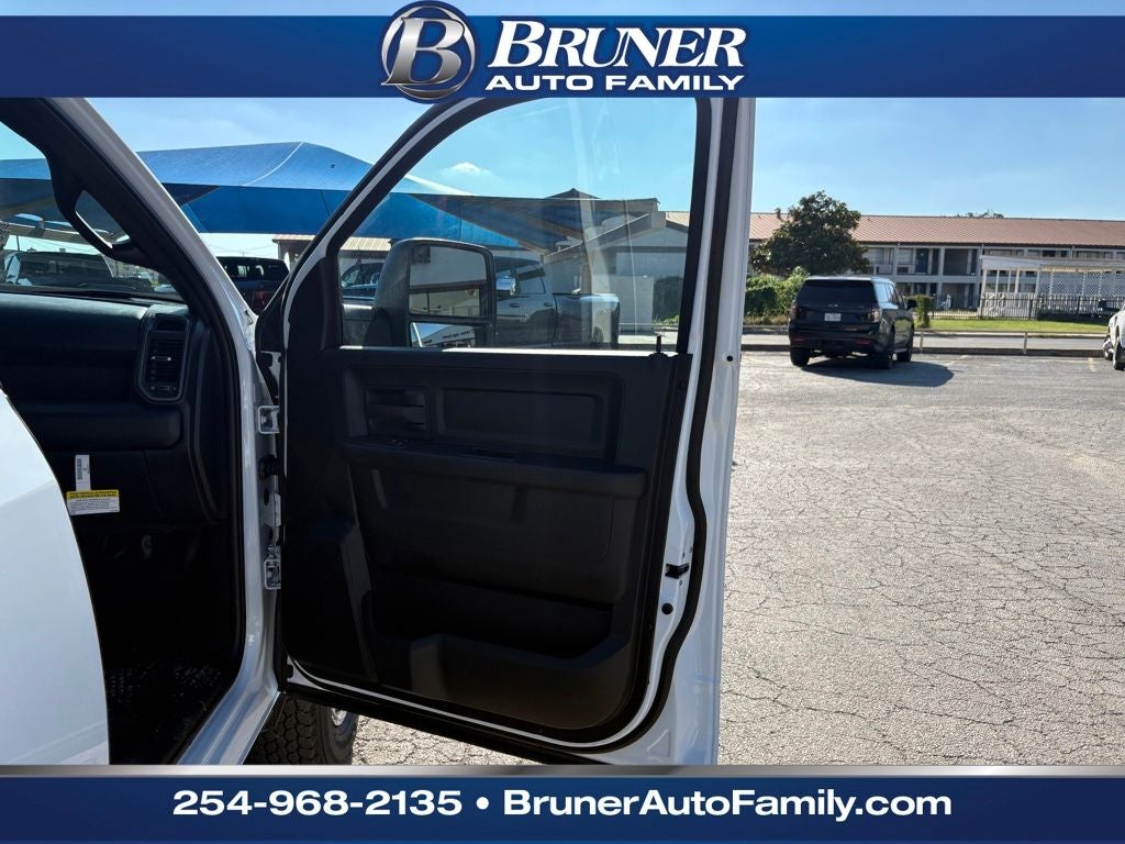 2026 RAM Ram 3500 RAM 3500 TRADESMAN CREW CAB 4X4 8' BOX