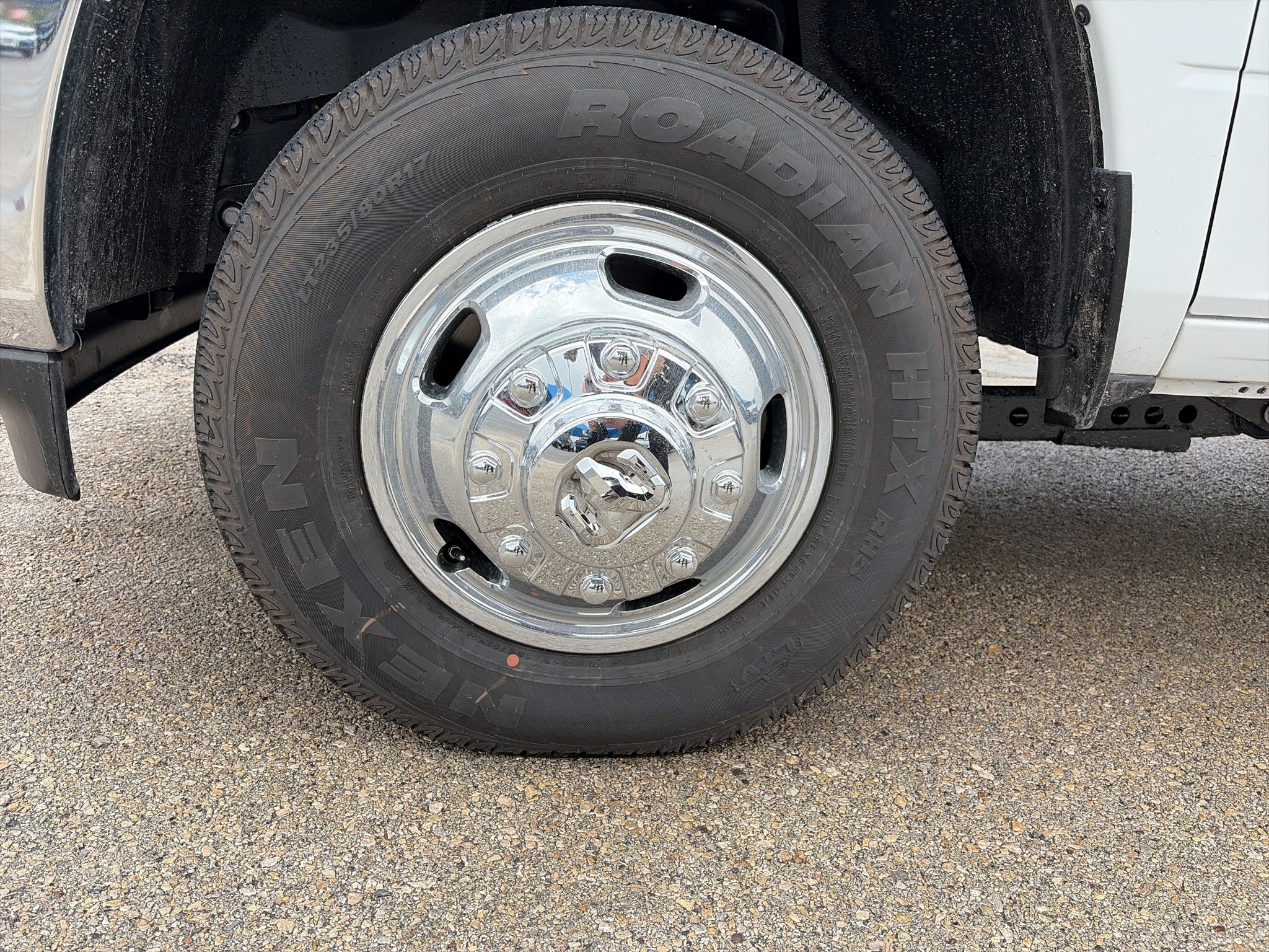 2027 RAM Ram 3500 RAM 3500 TRADESMAN CREW CAB 4X4 8' BOX