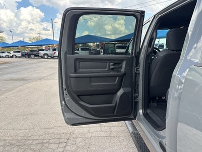 2027 RAM Ram 3500 RAM 3500 TRADESMAN CREW CAB 4X4 8' BOX