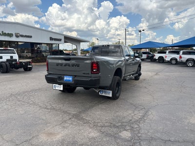 2027 RAM Ram 3500 RAM 3500 TRADESMAN CREW CAB 4X4 8' BOX