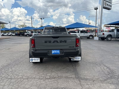 2027 RAM Ram 3500 RAM 3500 TRADESMAN CREW CAB 4X4 8' BOX