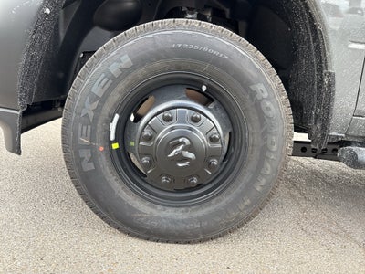 2027 RAM Ram 3500 RAM 3500 TRADESMAN CREW CAB 4X4 8' BOX