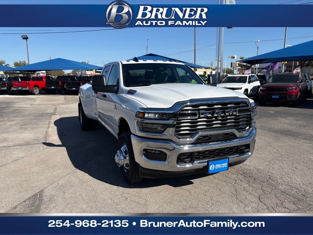 2026 RAM Ram 3500 RAM 3500 TRADESMAN CREW CAB 4X4 8' BOX