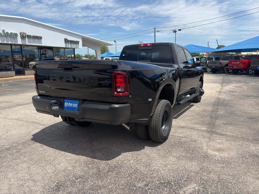 2026 RAM Ram 3500 RAM 3500 TRADESMAN CREW CAB 4X4 8' BOX