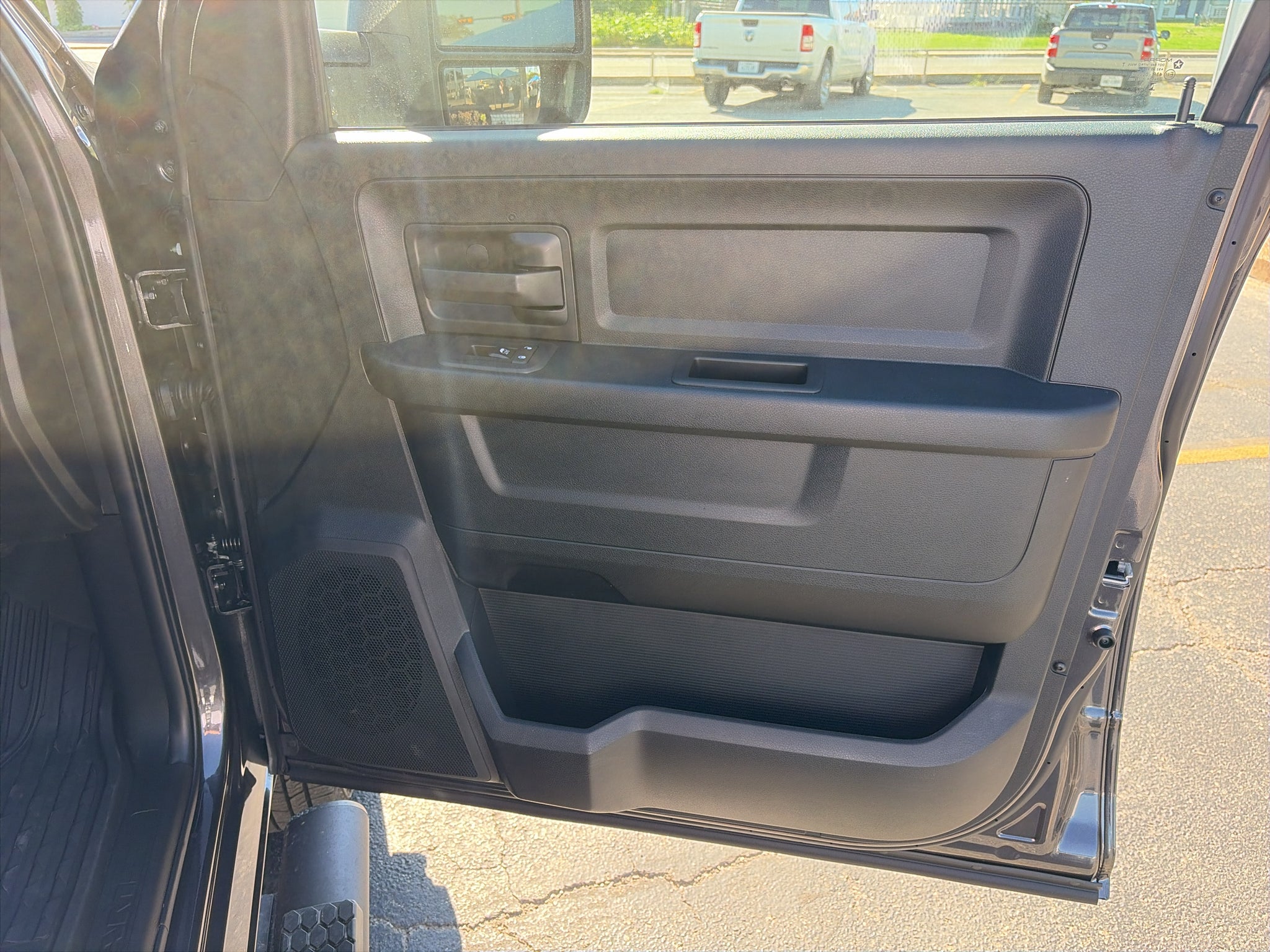 2027 RAM Ram 3500 RAM 3500 TRADESMAN CREW CAB 4X4 8' BOX