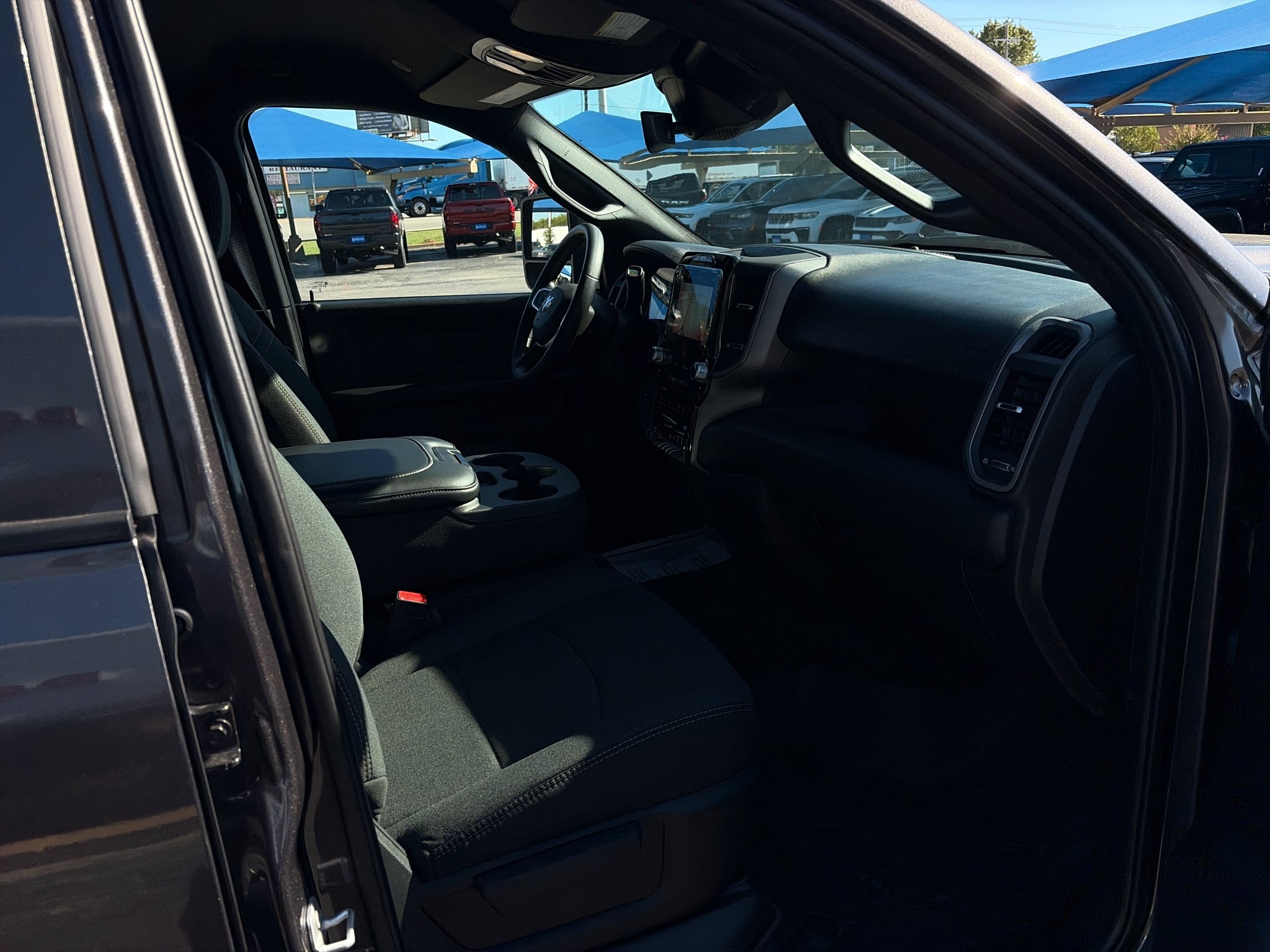 2027 RAM Ram 3500 RAM 3500 TRADESMAN CREW CAB 4X4 8' BOX