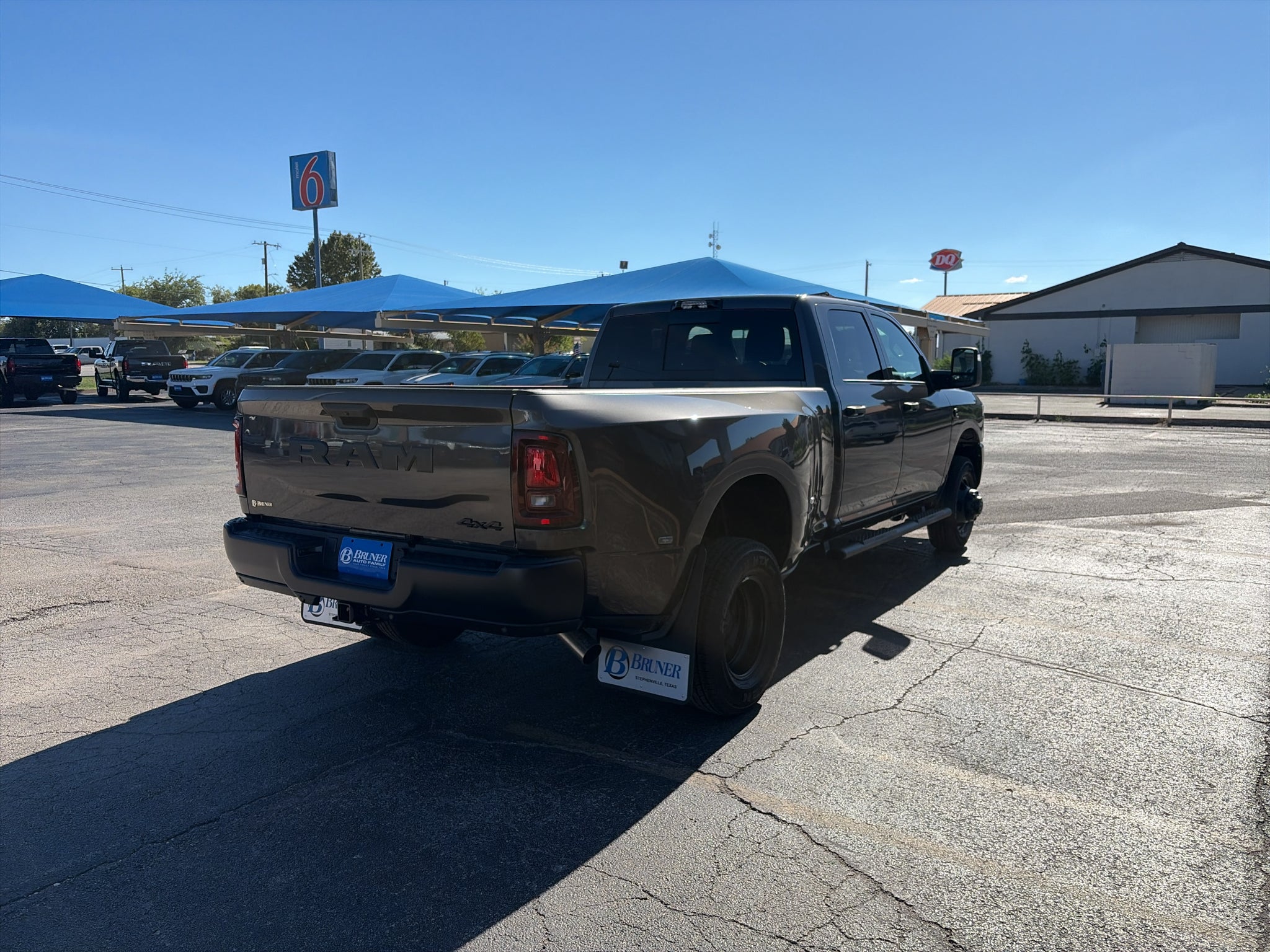 2027 RAM Ram 3500 RAM 3500 TRADESMAN CREW CAB 4X4 8' BOX