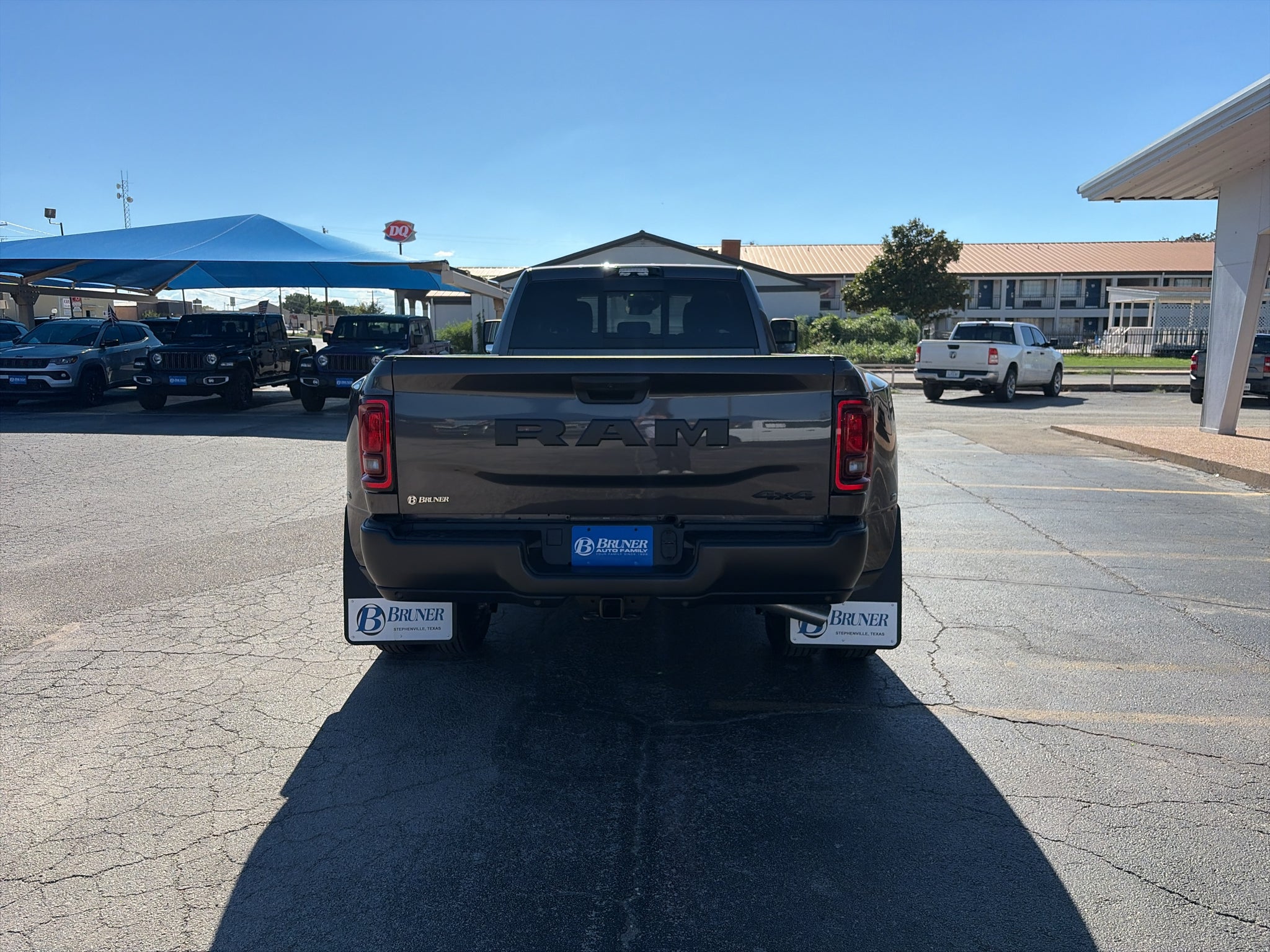 2027 RAM Ram 3500 RAM 3500 TRADESMAN CREW CAB 4X4 8' BOX