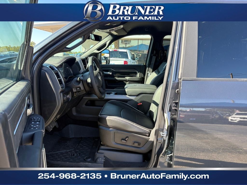 2026 RAM Ram 3500 RAM 3500 LARAMIE CREW CAB 4X4 8' BOX