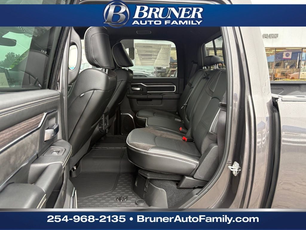 2026 RAM Ram 3500 RAM 3500 LARAMIE CREW CAB 4X4 8' BOX