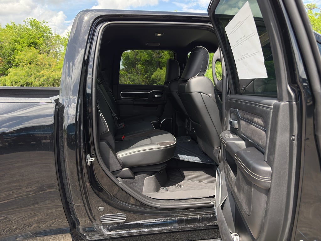 2026 RAM Ram 3500 RAM 3500 LARAMIE CREW CAB 4X4 8' BOX