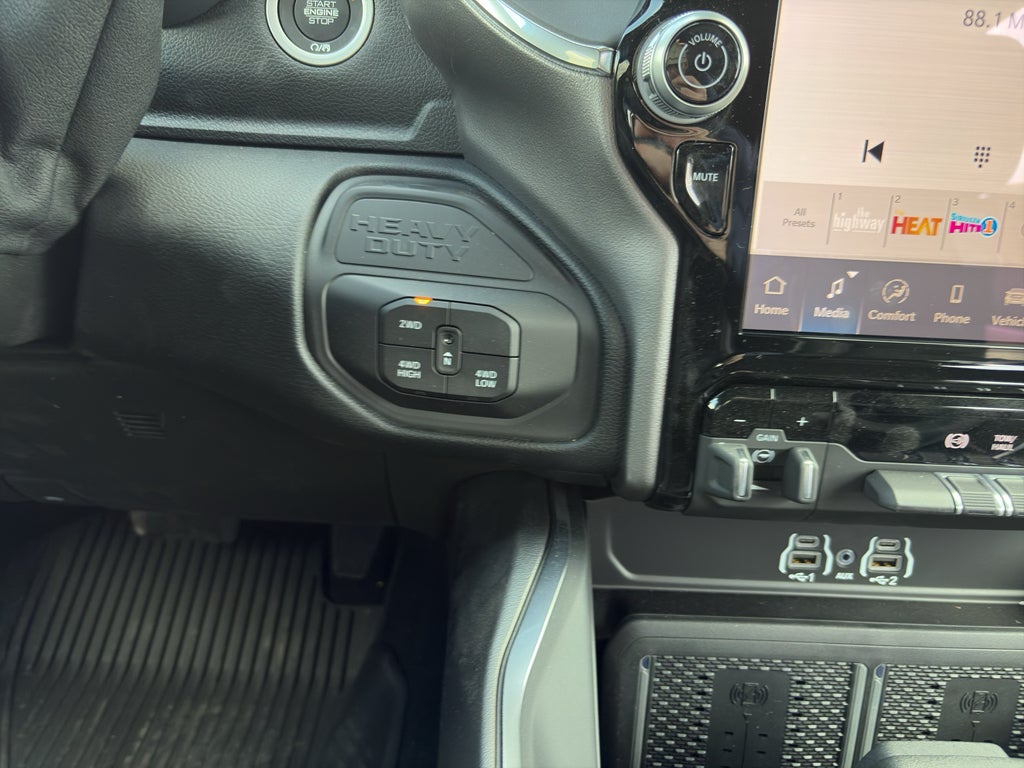 2026 RAM Ram 3500 RAM 3500 LARAMIE CREW CAB 4X4 8' BOX