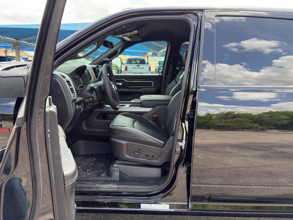 2026 RAM Ram 3500 RAM 3500 LARAMIE CREW CAB 4X4 8' BOX