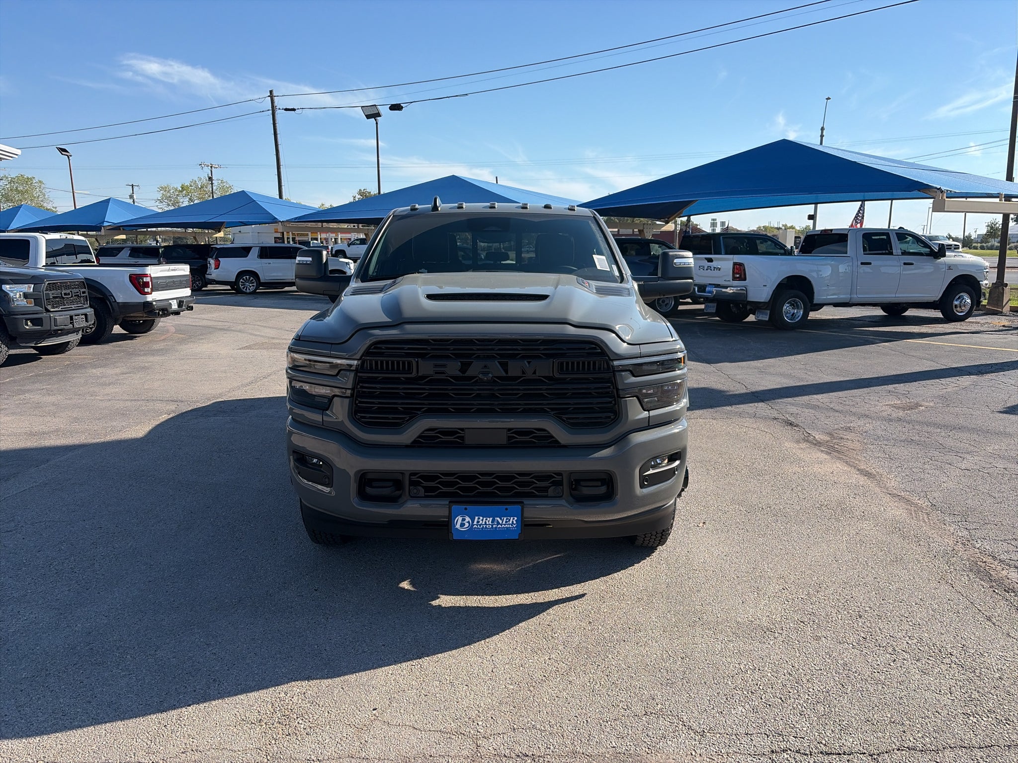 2027 RAM Ram 3500 RAM 3500 LARAMIE CREW CAB 4X4 8' BOX