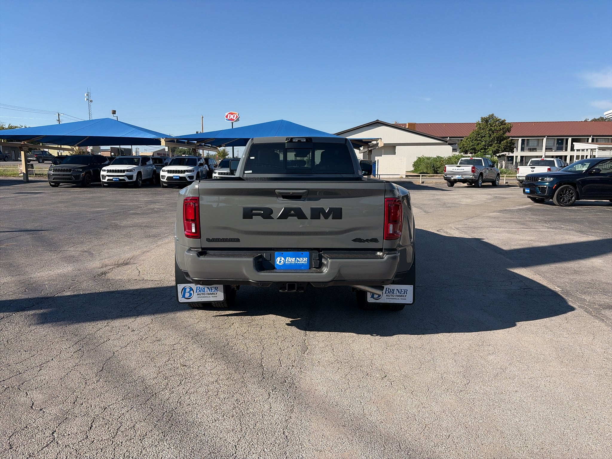 2027 RAM Ram 3500 RAM 3500 LARAMIE CREW CAB 4X4 8' BOX