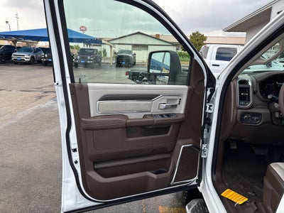 2027 RAM Ram 3500 RAM 3500 LARAMIE CREW CAB 4X4 8' BOX