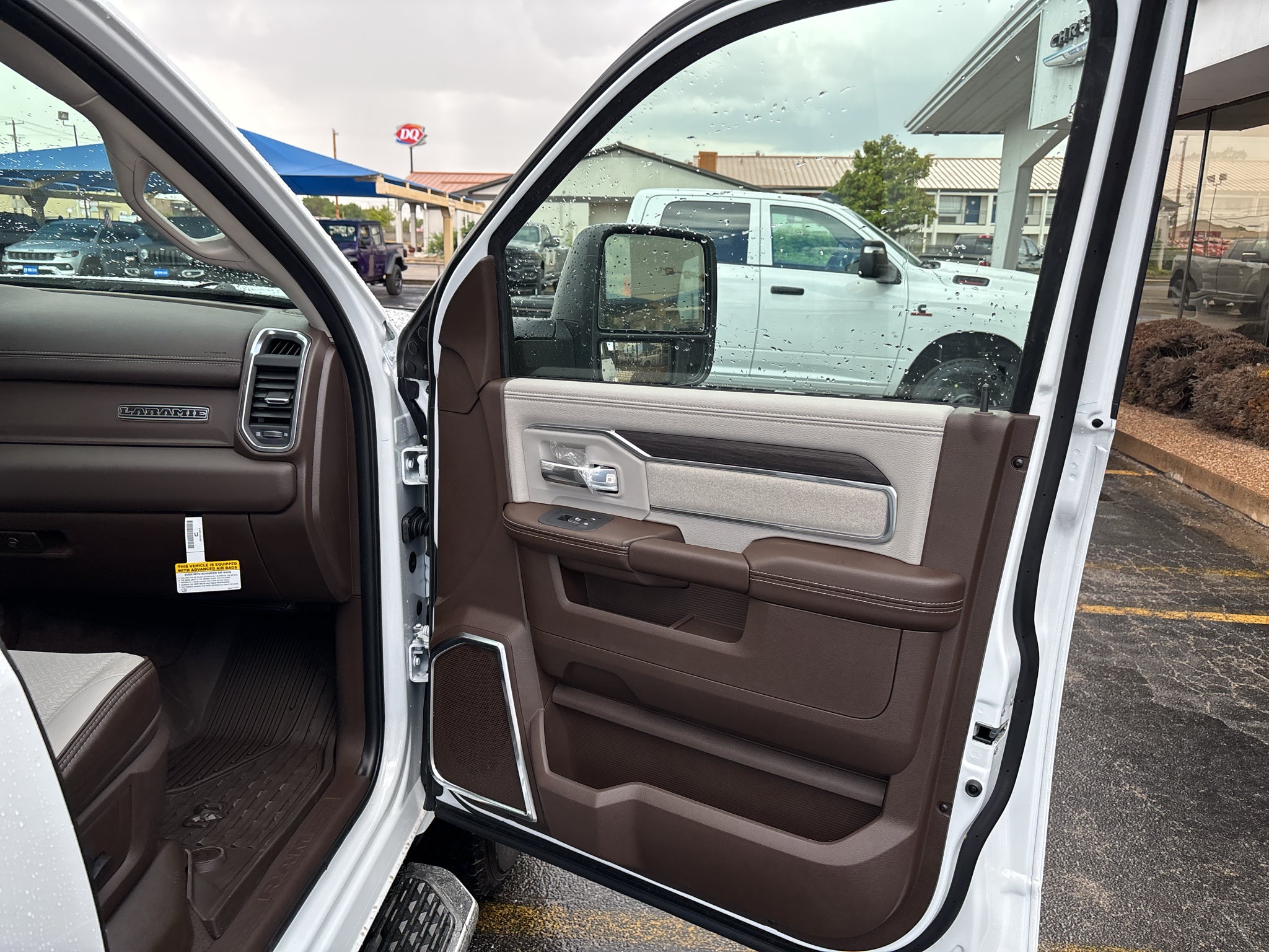 2027 RAM Ram 3500 RAM 3500 LARAMIE CREW CAB 4X4 8' BOX