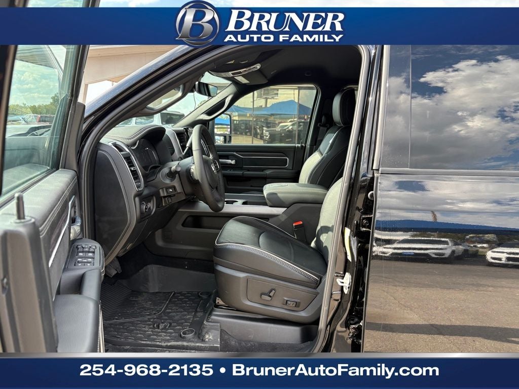 2026 RAM Ram 3500 RAM 3500 LARAMIE CREW CAB 4X4 8' BOX