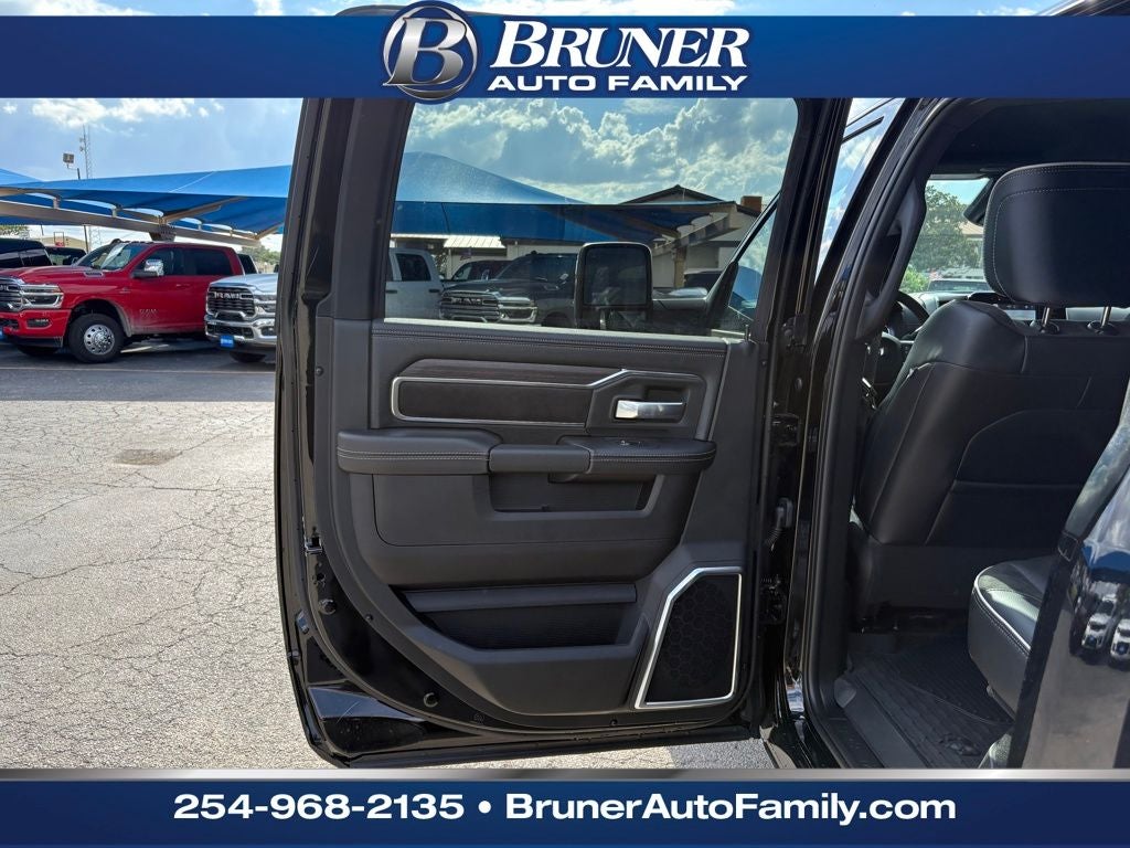 2026 RAM Ram 3500 RAM 3500 LARAMIE CREW CAB 4X4 8' BOX