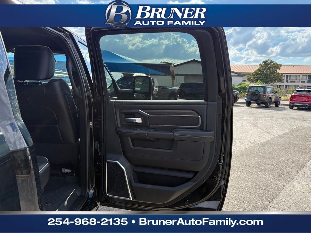 2026 RAM Ram 3500 RAM 3500 LARAMIE CREW CAB 4X4 8' BOX