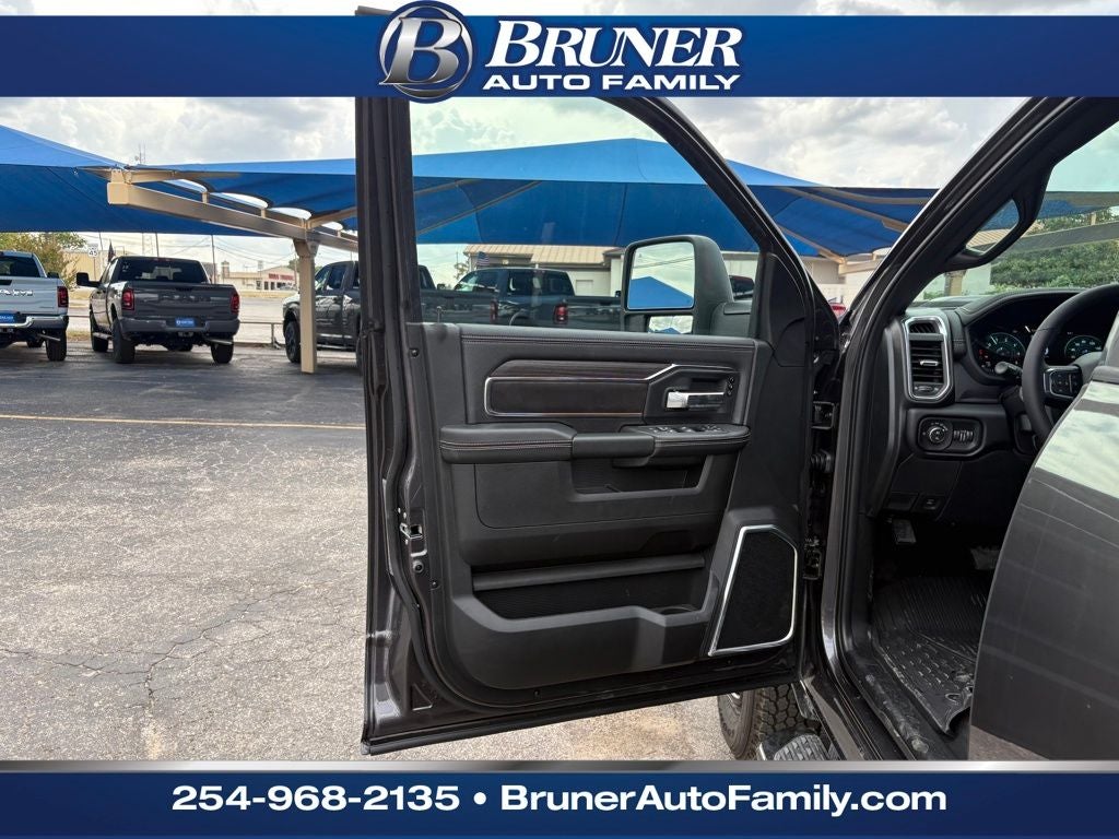 2026 RAM Ram 3500 RAM 3500 LARAMIE MEGA CAB 4X4 6'4' BOX