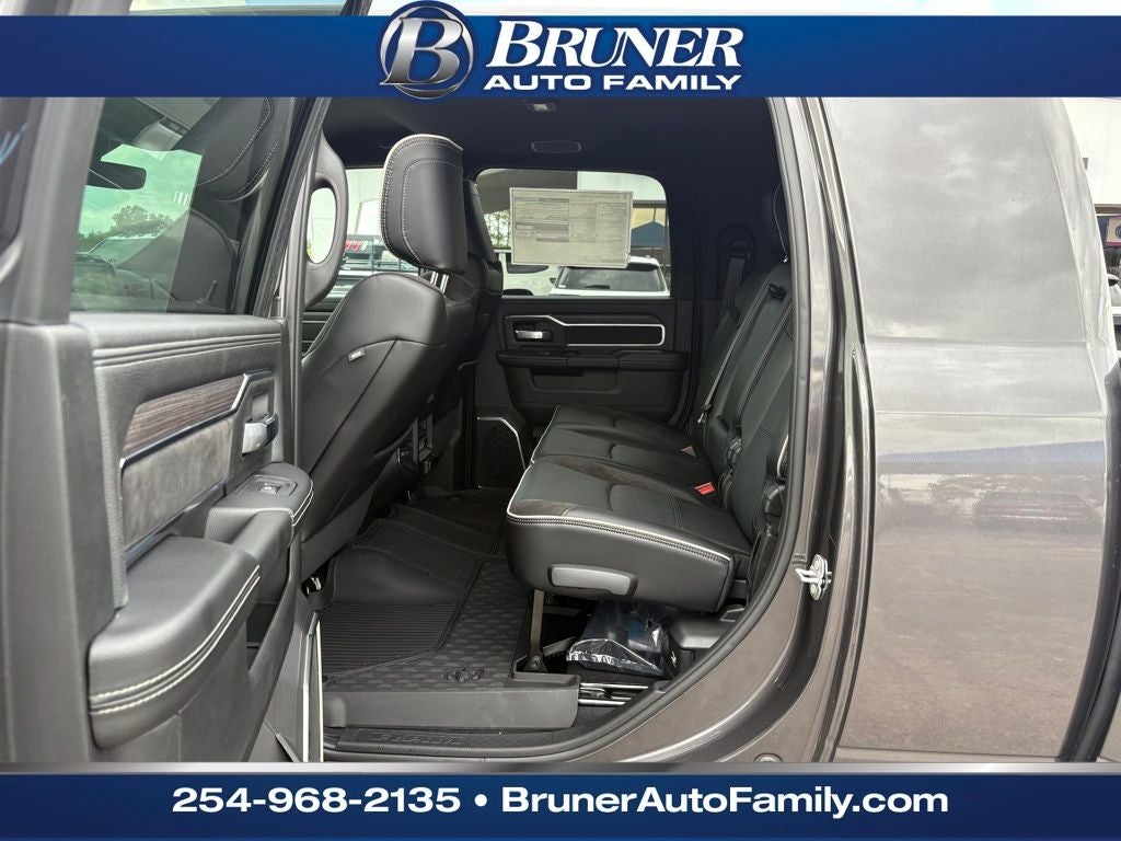 2026 RAM Ram 3500 RAM 3500 LARAMIE MEGA CAB 4X4 6'4' BOX