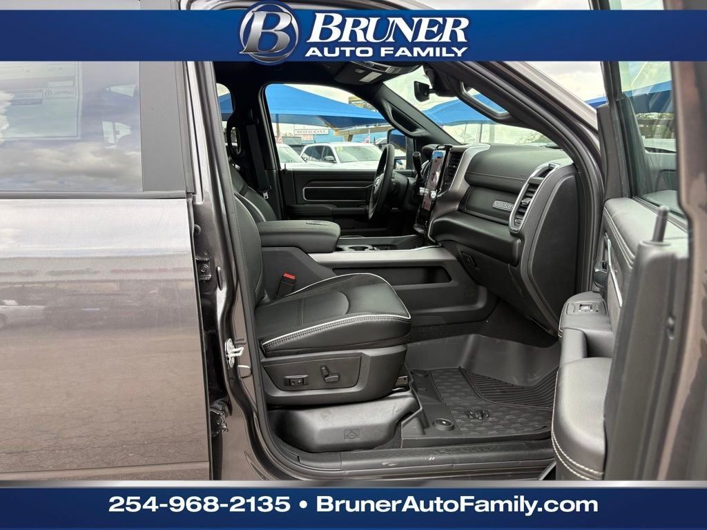 2026 RAM Ram 3500 RAM 3500 LARAMIE MEGA CAB 4X4 6'4' BOX