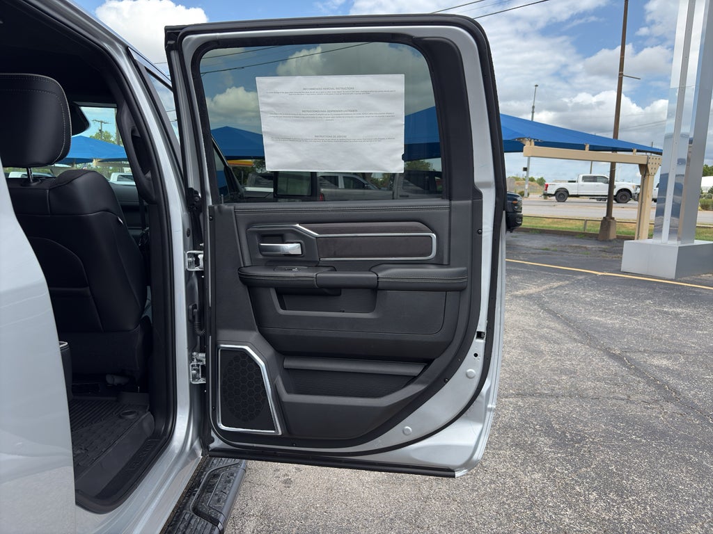2026 RAM Ram 3500 RAM 3500 LARAMIE MEGA CAB 4X4 6'4' BOX