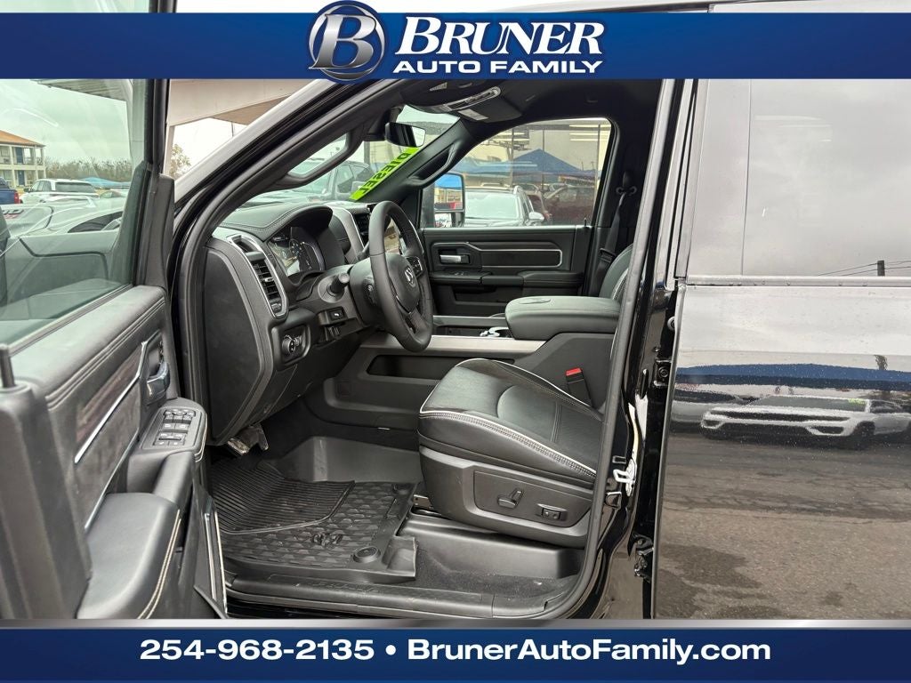 2026 RAM Ram 3500 RAM 3500 LARAMIE MEGA CAB 4X4 6'4' BOX