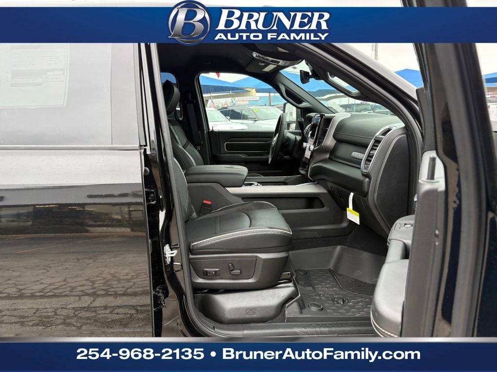 2026 RAM Ram 3500 RAM 3500 LARAMIE MEGA CAB 4X4 6'4' BOX