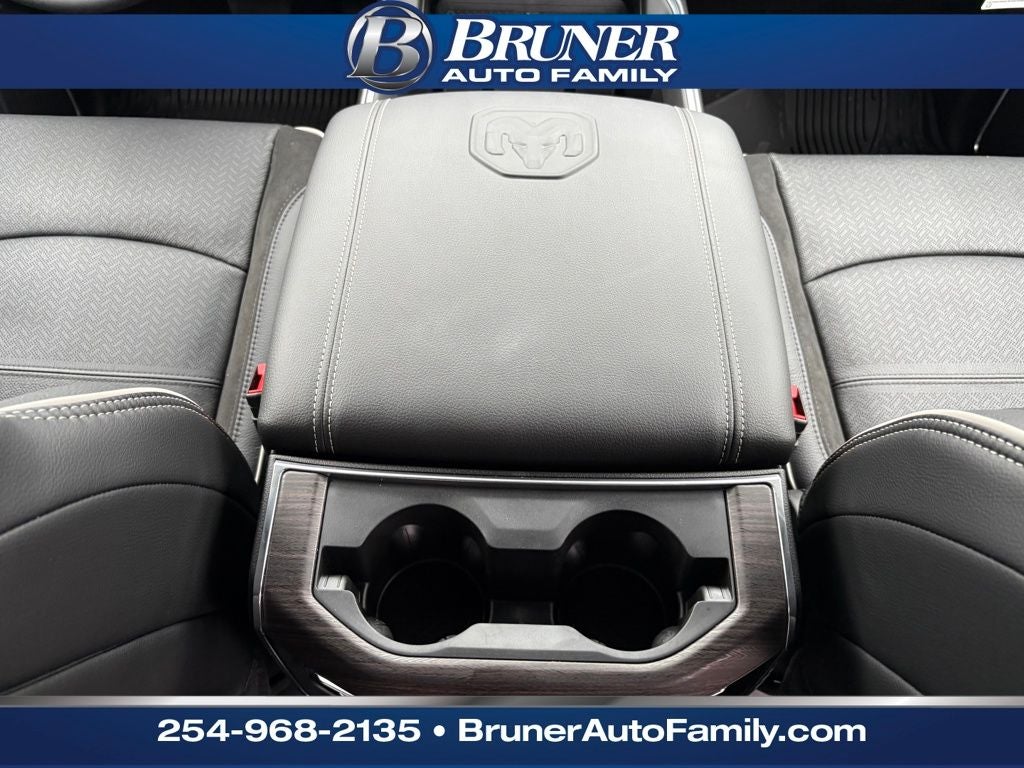 2026 RAM Ram 3500 RAM 3500 LARAMIE MEGA CAB 4X4 6'4' BOX