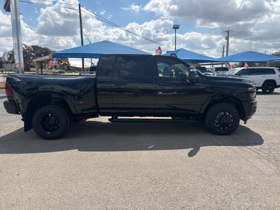 2027 RAM Ram 3500 RAM 3500 LARAMIE MEGA CAB 4X4 6'4' BOX